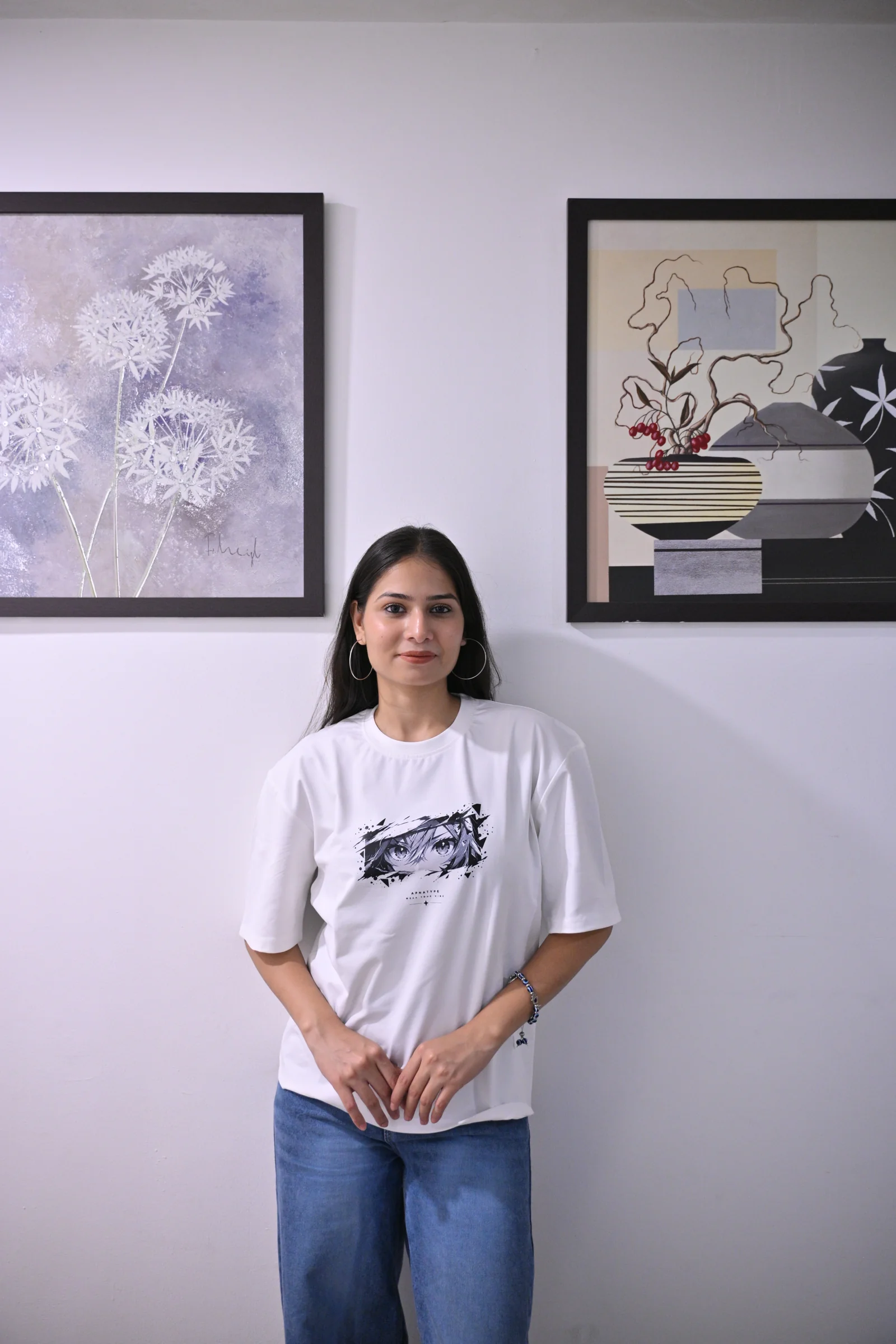 APNATYPE Manga Panels White Oversized Graphic T-Shirt - Image 3